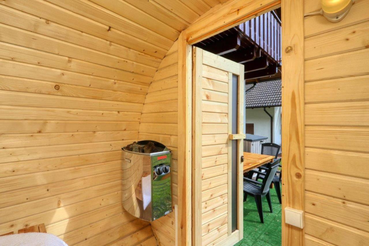 Seepark Kirchheim Ferienhaus Bei Vera Mit Sauna Extérieur photo